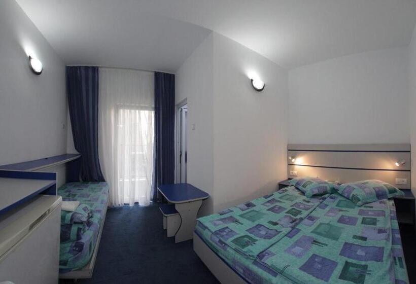 בית מלון כפרי Vila Wolf