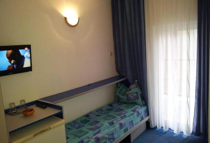 בית מלון כפרי Vila Wolf