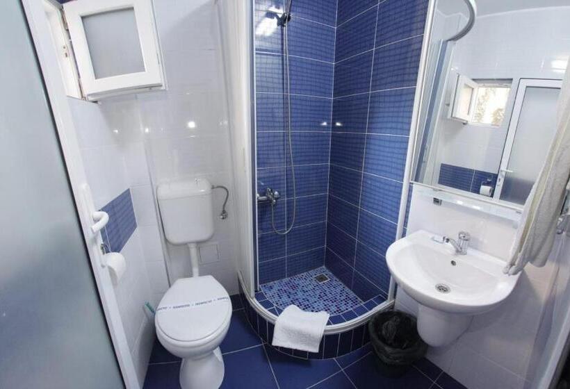 בית מלון כפרי Vila Wolf