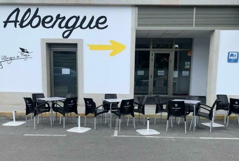 Hostel & Rooms O Albergue Da Meiga