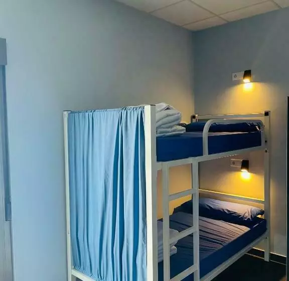 Hostel & Rooms O Albergue Da Meiga