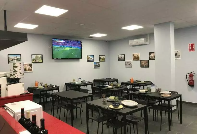 Hostel & Rooms O Albergue Da Meiga