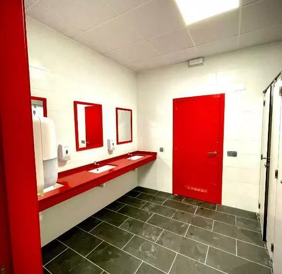 Hostel & Rooms O Albergue Da Meiga