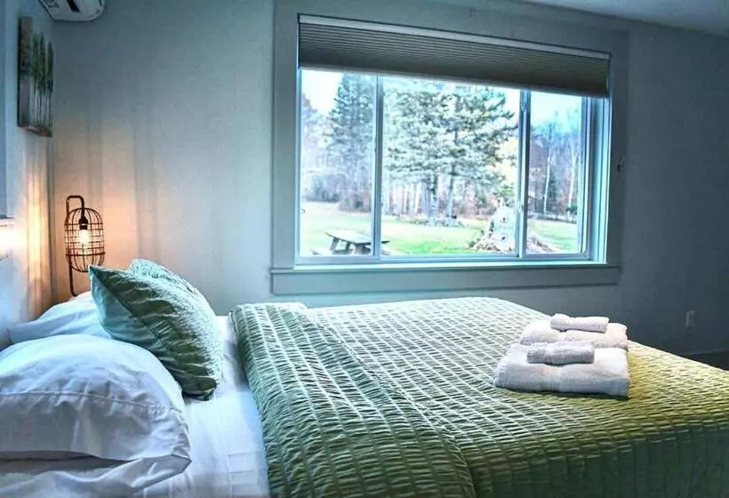 Majatalo Brook Road Inn