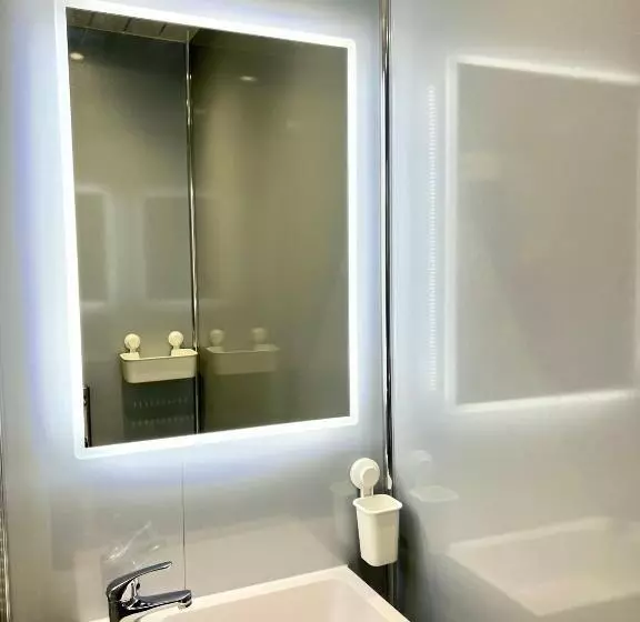 پانسیون Roost Hill Guest House   Free Parking