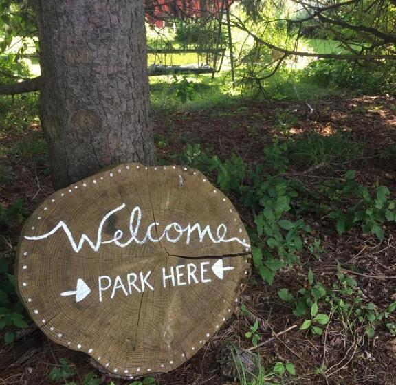 פנסיון Wind In The Willows Overnight