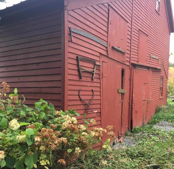 פנסיון Wind In The Willows Overnight