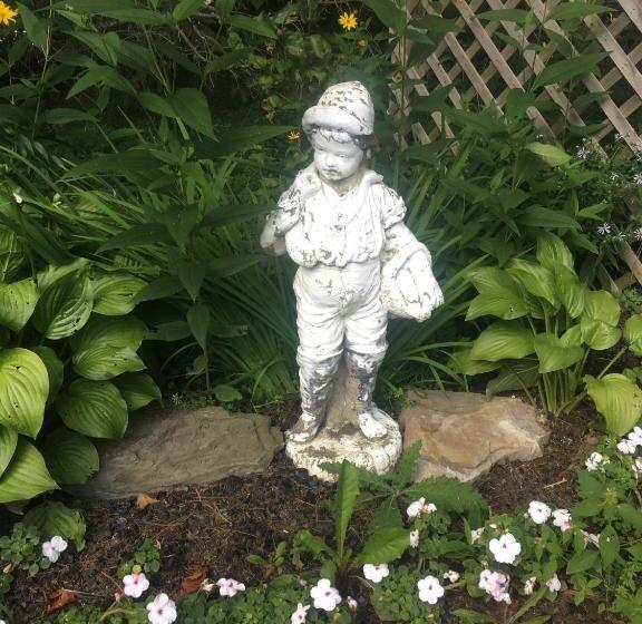 פנסיון Wind In The Willows Overnight