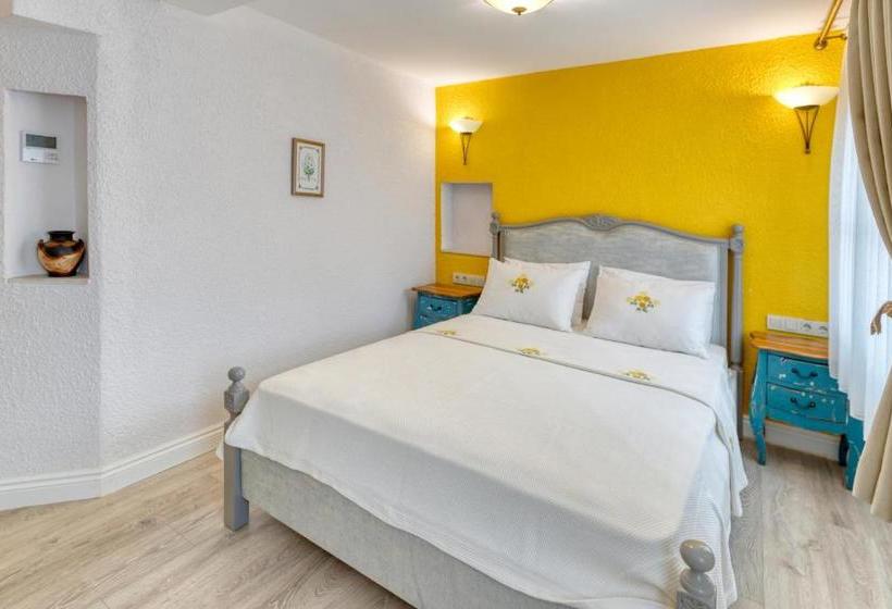 Sigacik Gardenya Buti̇k Otel