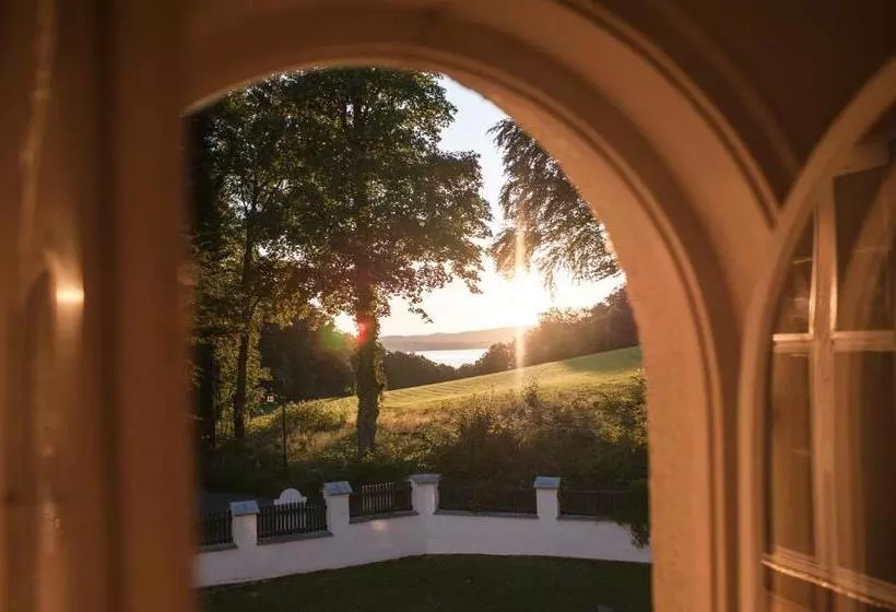 Schlossgut Oberambach Biohotel Und Vitalzentrum