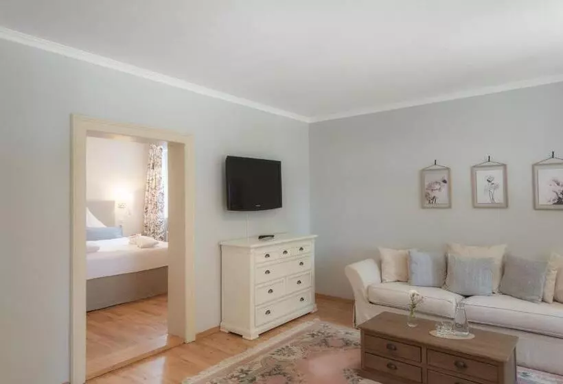 Schlossgut Oberambach Biohotel Und Vitalzentrum