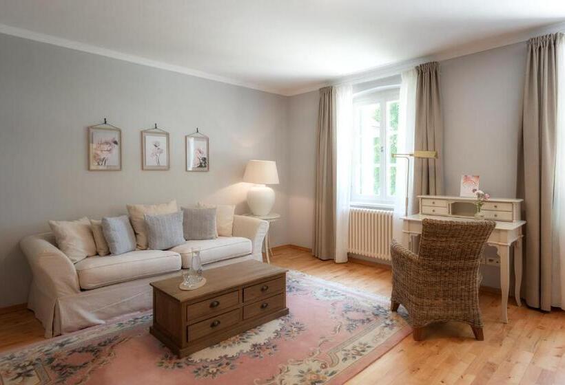 Schlossgut Oberambach Biohotel Und Vitalzentrum