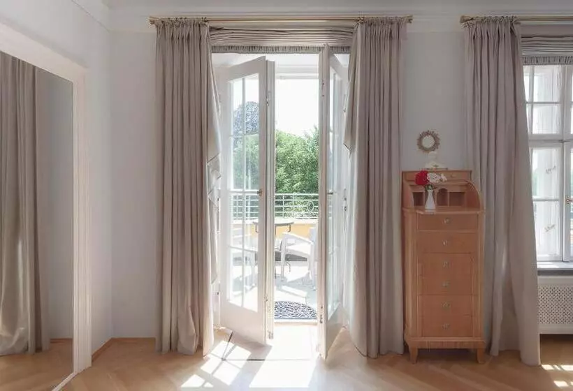 Schlossgut Oberambach Biohotel Und Vitalzentrum