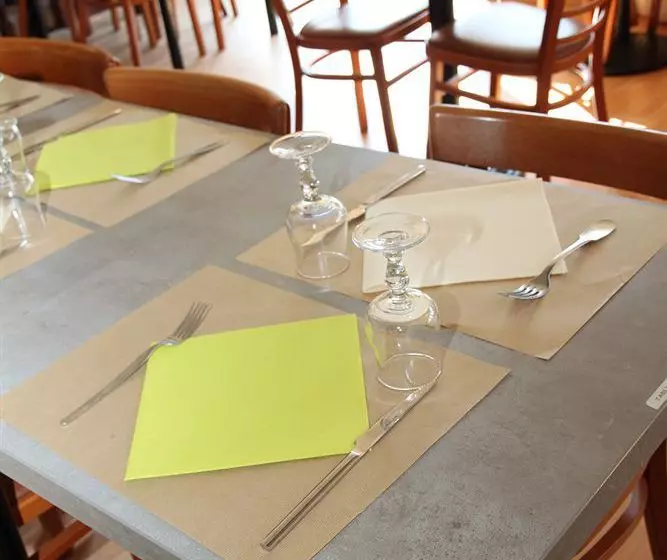 Comfort Hotel Grenoble St. Egreve 