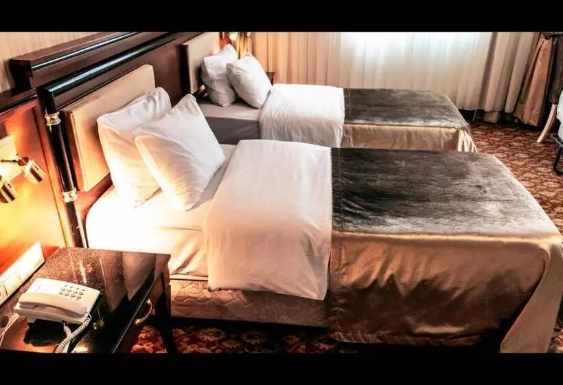 هتل Atropat Old City