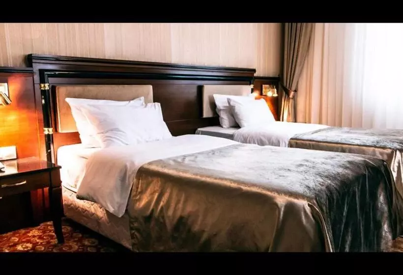 هتل Atropat Old City