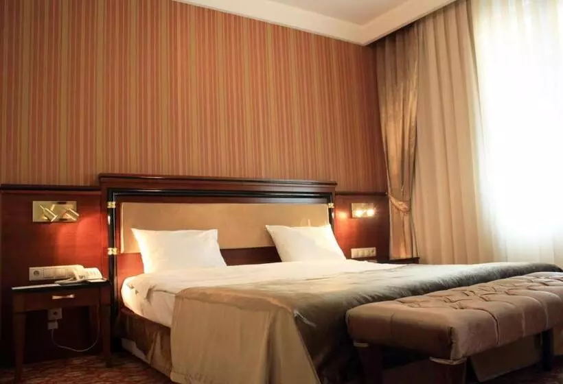 هتل Atropat Old City