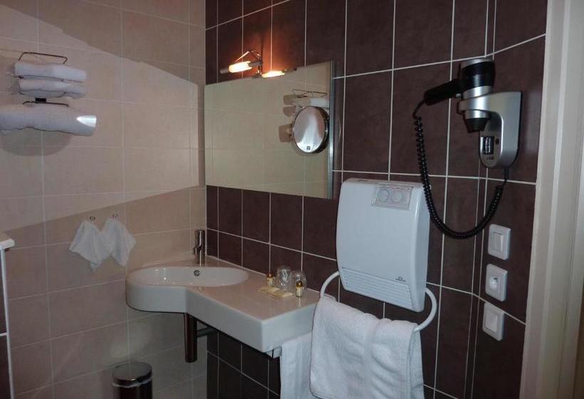 호텔 B Hôtel Olympia Bourges   Rénovation Terminée