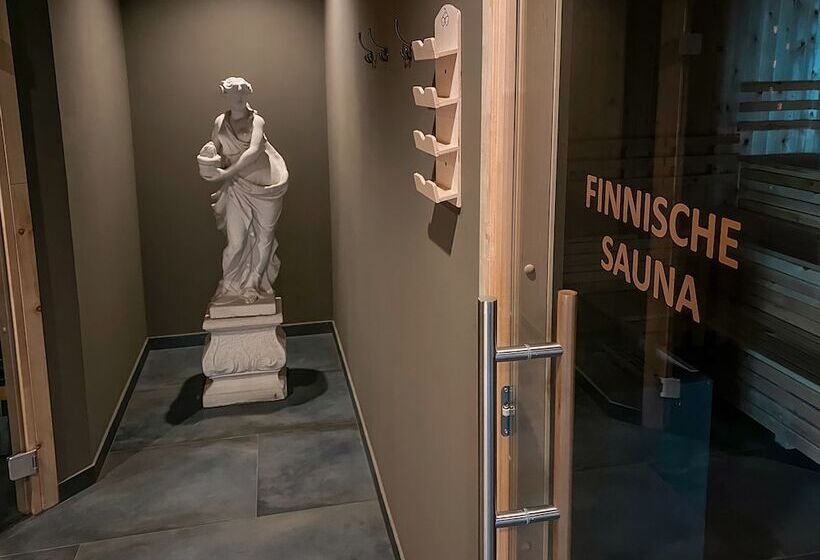 Boutiquehotel Goldhahn Bio Sport & Wellness