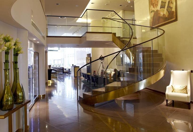 酒店 Crowne Plaza London  Battersea