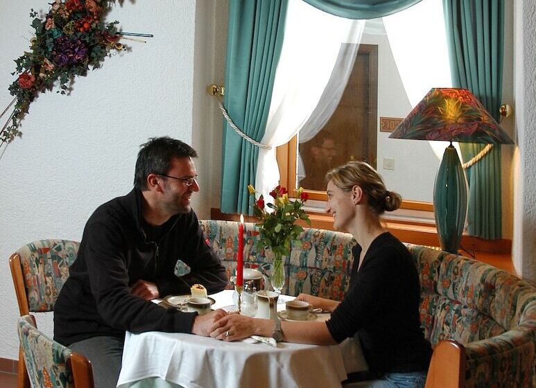 Отель Dreisonnenberg