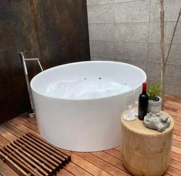 Отель Dulc Cabins