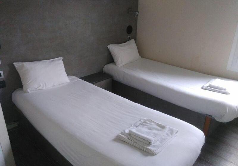 فندق Fast Le Mans