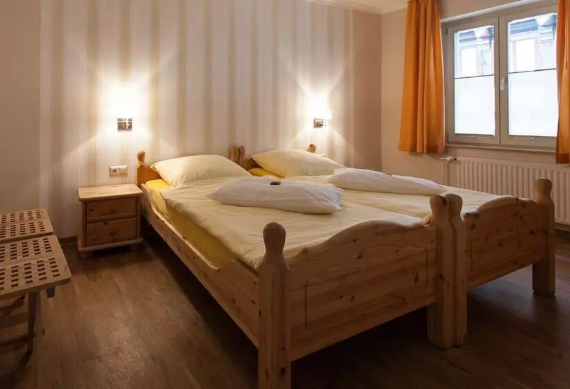 בית מלון כפרי Ferienresidenz Schlossblick