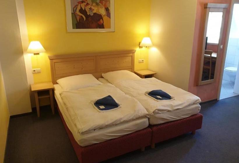 호텔 Gasthaus Zum Schloßwirt