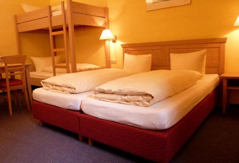 호텔 Gasthaus Zum Schloßwirt