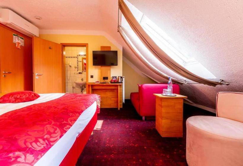 هتل Restaurant Zum Sänger An Der Ahr