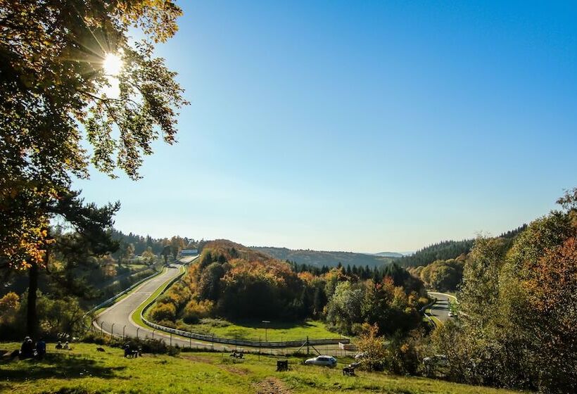 Lindner Hotel Nurburgring Motorsport, Part Of Jdv By Hyatt