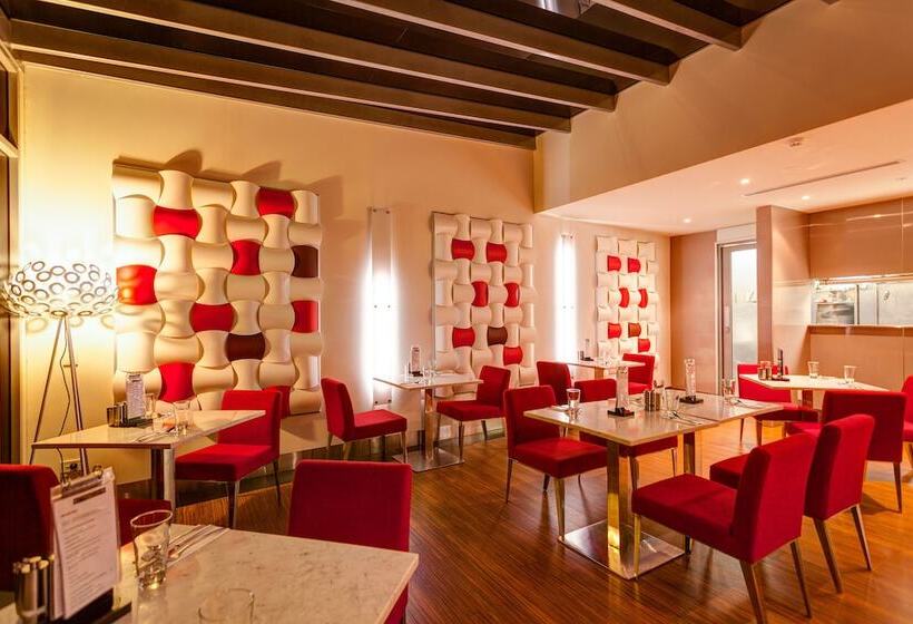 호텔 Mantra Charles