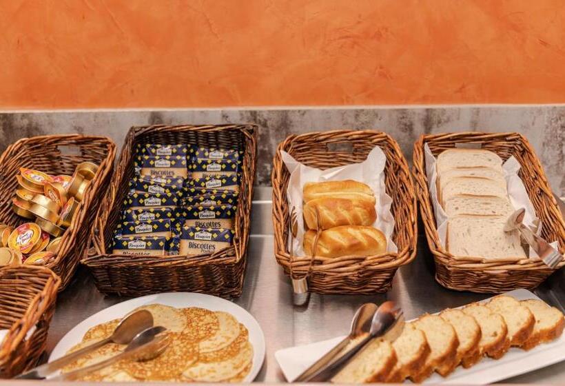 호텔 B Hôtel Olympia Bourges   Rénovation Terminée