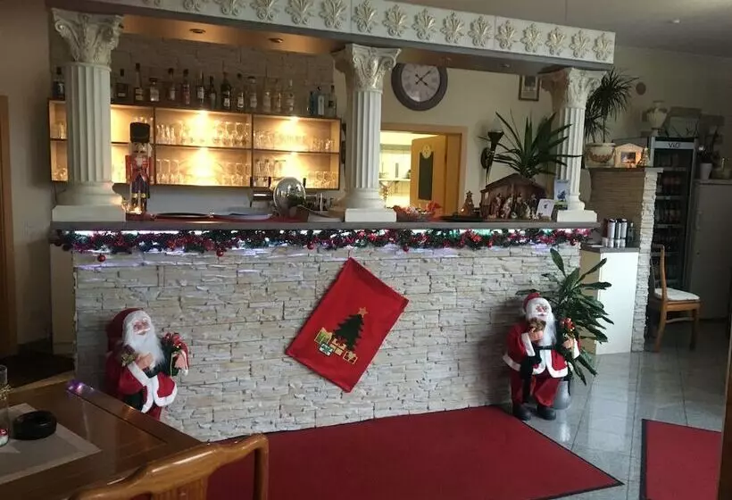 Отель Restaurant Artemis