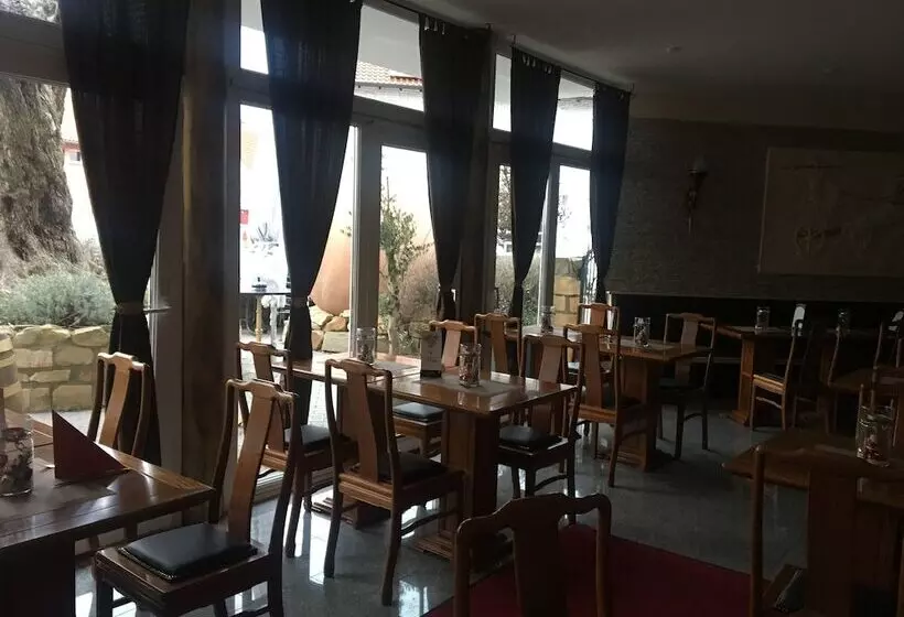 Отель Restaurant Artemis