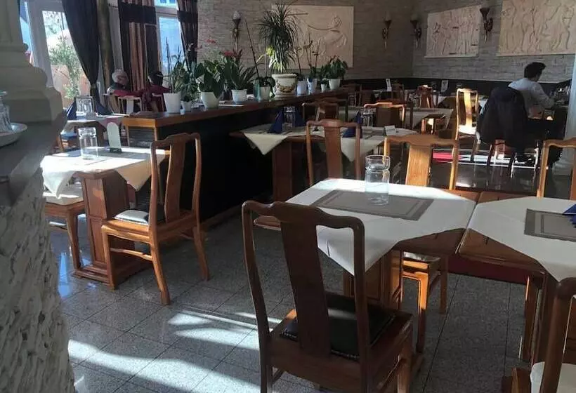 Отель Restaurant Artemis