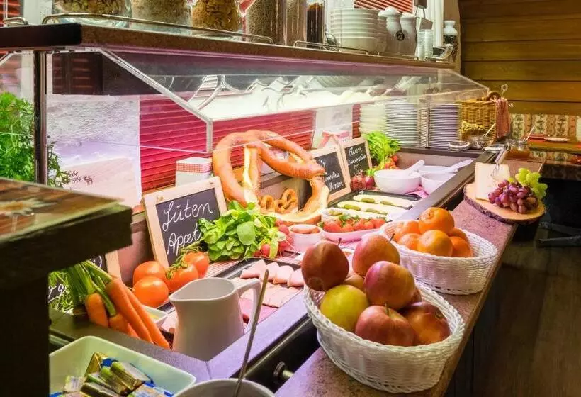 Отель Garni Tannhof