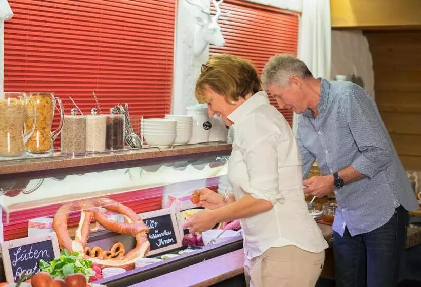 Отель Garni Tannhof