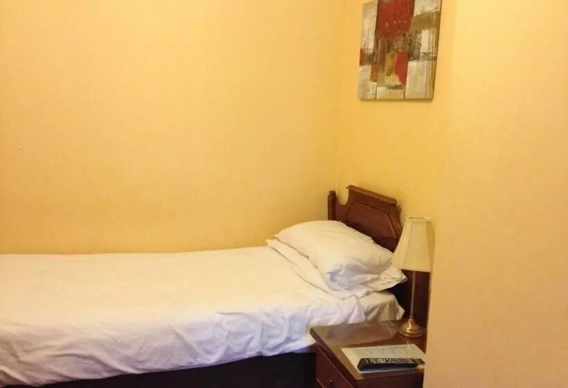 Отель Wimblehurst