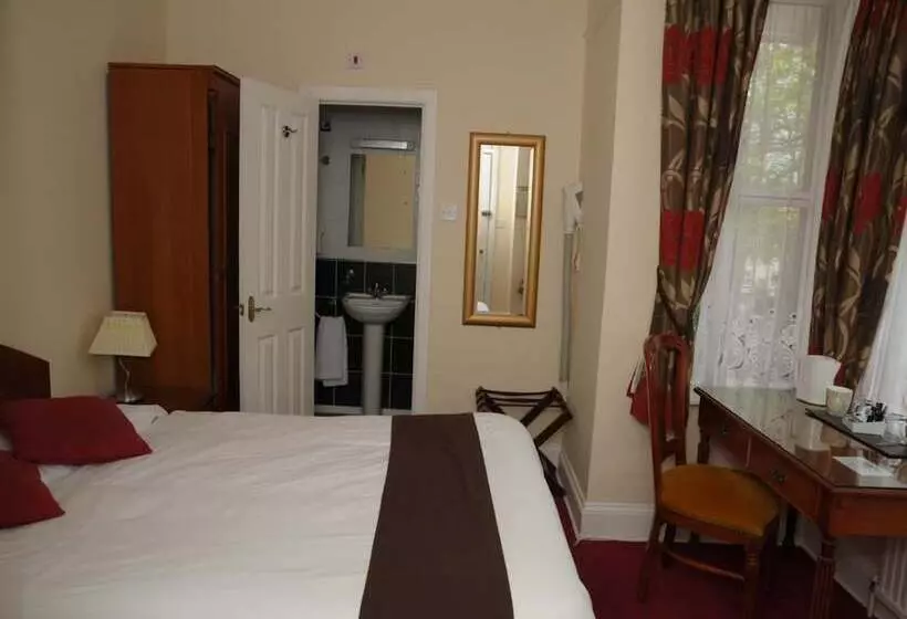 Отель Wimblehurst