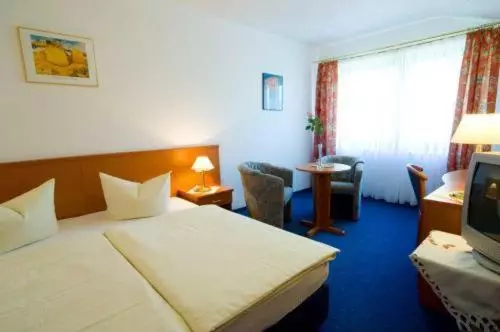 هتل Restaurant Zum Sänger An Der Ahr