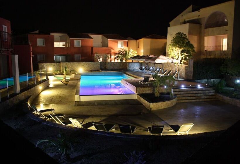 مُتل Les Alizés Résidence & Spa