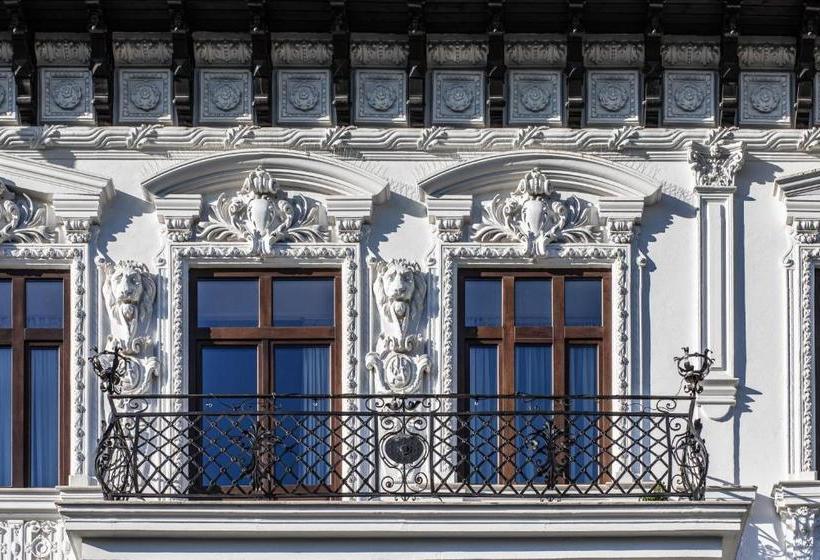 هاستل Holt Old Town Suites