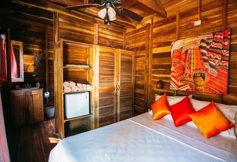 مبيت وإفطار The Beach Bungalows   Yoga And Surf House   Adults Only