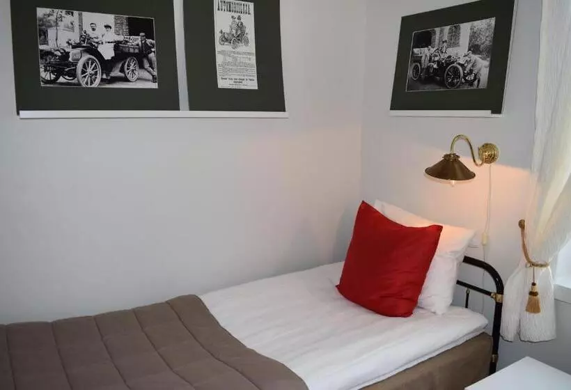 ホテル Mustion Linna / Svartå Manor