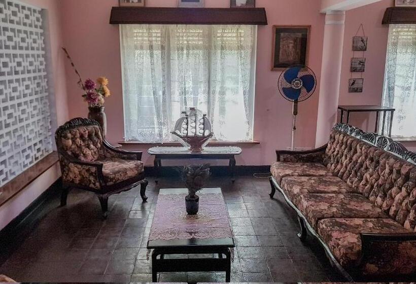 بنسيون Charakama Guest Bungalow   Gampaha