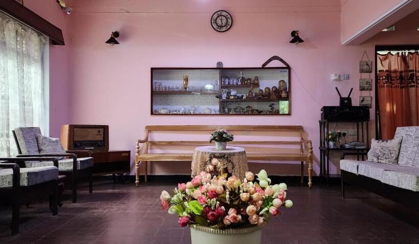 بنسيون Charakama Guest Bungalow   Gampaha