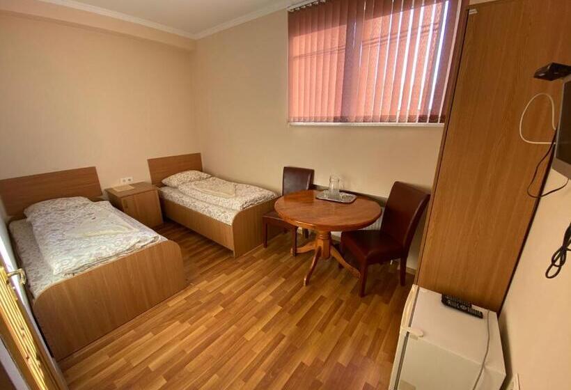 בית מלון כפרי ковчег