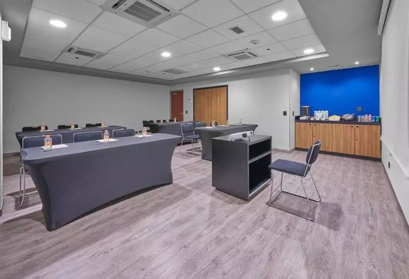 ホテル City Express By Marriott Lagos De Moreno